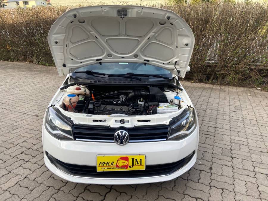 VOLKSWAGEN - GOL - 2013/2014 - Branca - R$ 43.900,00