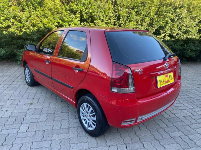 FIAT - PALIO - 2011/2012 - Vermelha - R$ 27.900,00