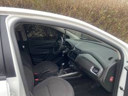 CHEVROLET - ONIX - 2013/2013 - Branca - R$ 43.900,00