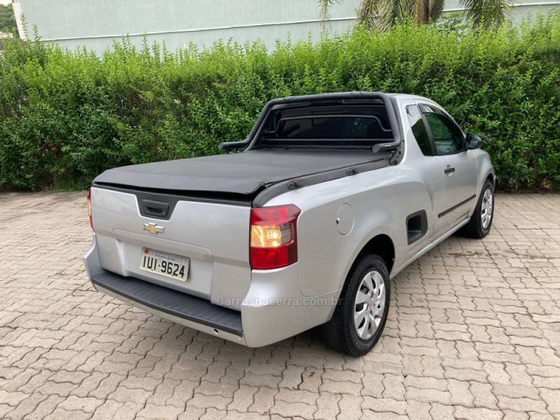 CHEVROLET - MONTANA - 2013/2013 - Prata - R$ 41.900,00