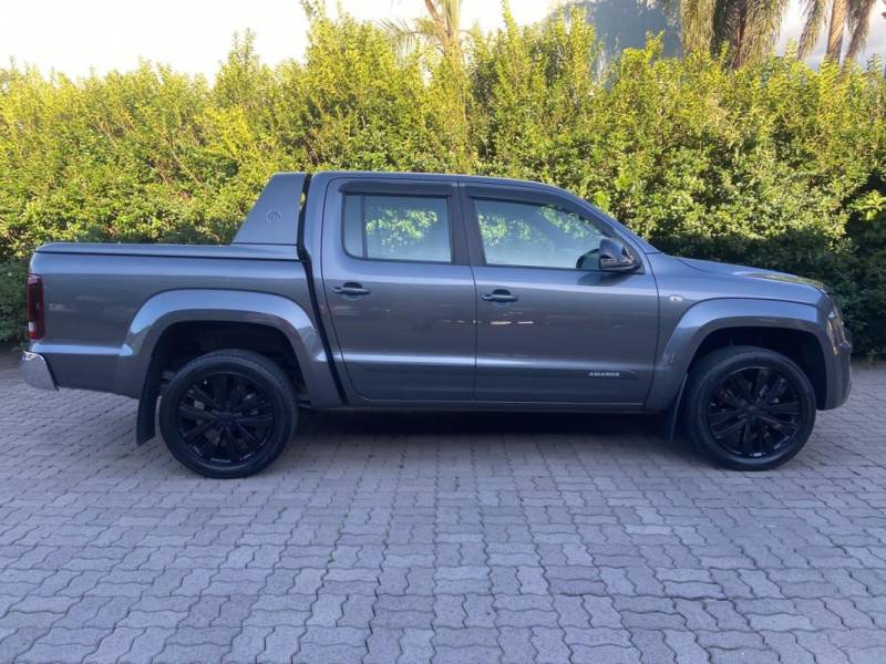 VOLKSWAGEN - AMAROK - 2019/2019 - Cinza - R$ 167.900,00