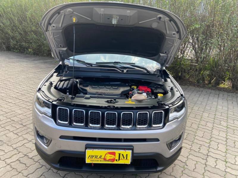 JEEP - COMPASS - 2018/2019 - Prata - R$ 102.900,00