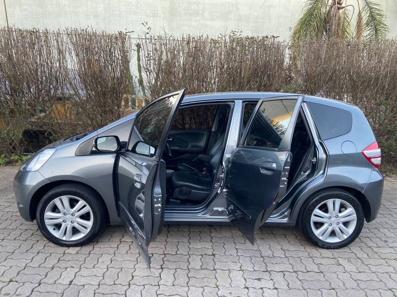 HONDA - FIT - 2011/2012 - Cinza - R$ 51.900,00