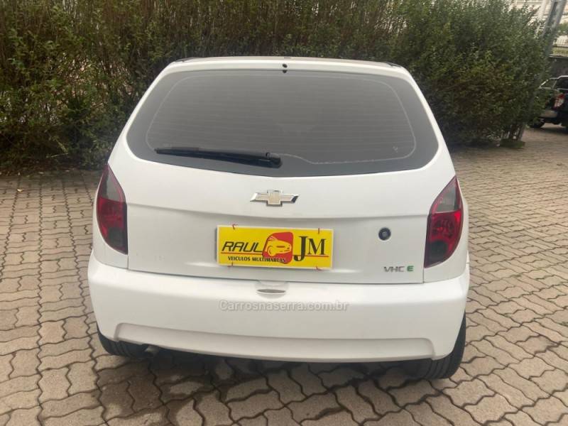 CHEVROLET - CELTA - 2011/2012 - Branca - R$ 29.900,00