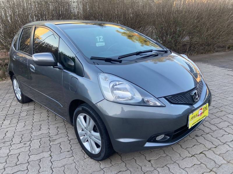 HONDA - FIT - 2011/2012 - Cinza - R$ 51.900,00