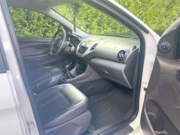 FORD - KA - 2017/2018 - Branca - R$ 46.900,00