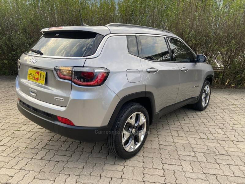 JEEP - COMPASS - 2018/2019 - Prata - R$ 102.900,00