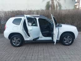 RENAULT - DUSTER - 2013/2014 - Branca - R$ 49.900,00