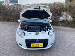 FIAT - PUNTO - 2011/2011 - Branca - R$ 37.900,00