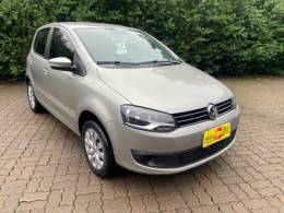 VOLKSWAGEN - FOX - 2012/2013 - Prata - R$ 32.900,00