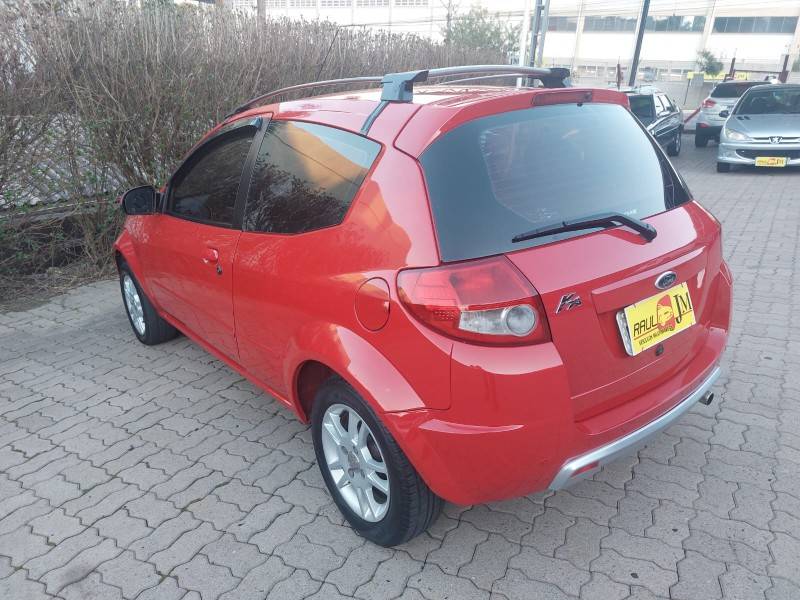 FORD - KA - 2010/2011 - Vermelha - R$ 26.900,00
