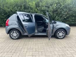 RENAULT - SANDERO - 2009/2009 - Cinza - R$ 27.900,00