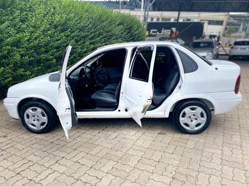 CHEVROLET - CORSA - 1998/1998 - Branca - R$ 15.900,00