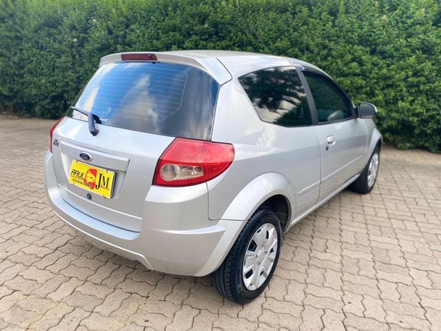 FORD - KA - 2009/2010 - Prata - R$ 24.900,00
