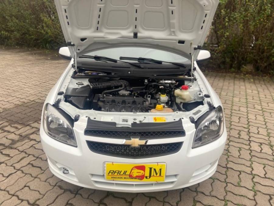CHEVROLET - CELTA - 2011/2012 - Branca - R$ 29.900,00