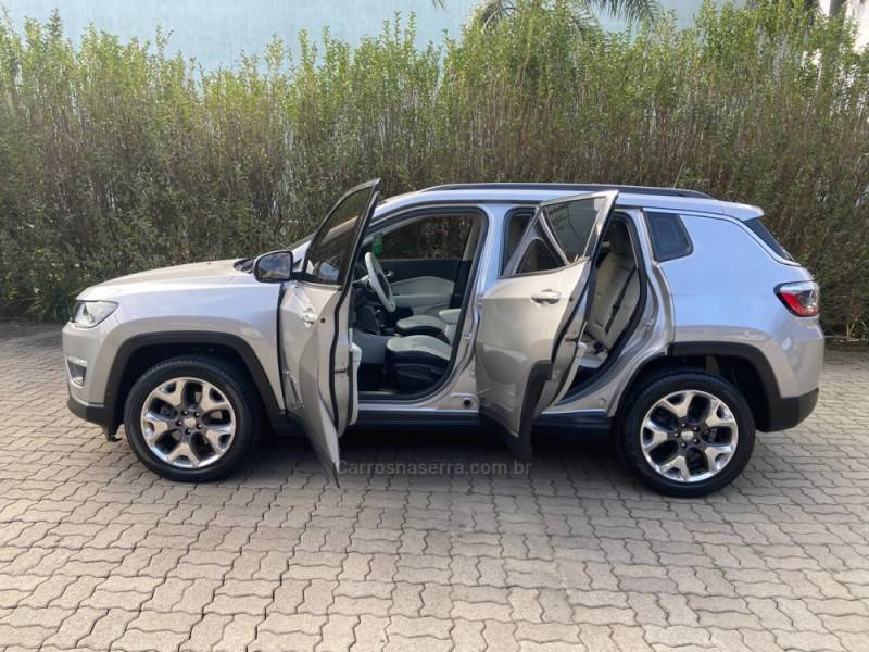 JEEP - COMPASS - 2018/2019 - Prata - R$ 102.900,00