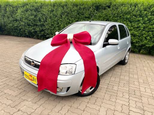 CHEVROLET - CORSA - 2010/2011 - Prata - R$ 30.900,00