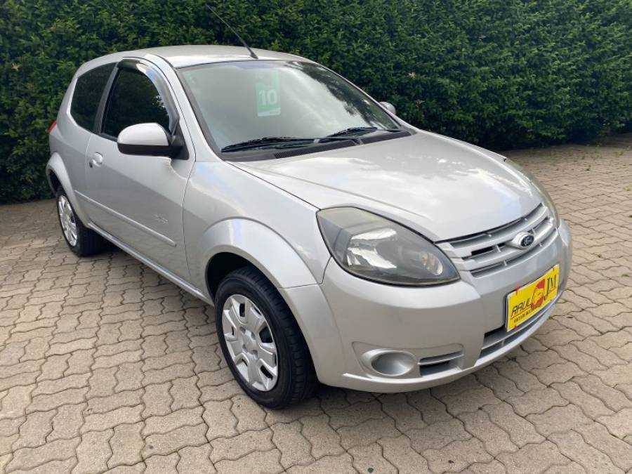 FORD - KA - 2009/2010 - Prata - R$ 24.900,00