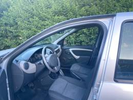 RENAULT - SANDERO - 2009/2010 - Prata - R$ 27.900,00