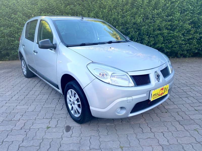 RENAULT - SANDERO - 2009/2010 - Prata - R$ 27.900,00