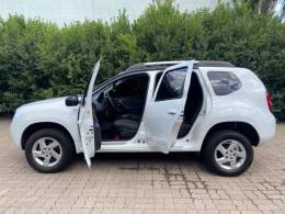 RENAULT - DUSTER - 2012/2013 - Branca - R$ 47.900,00