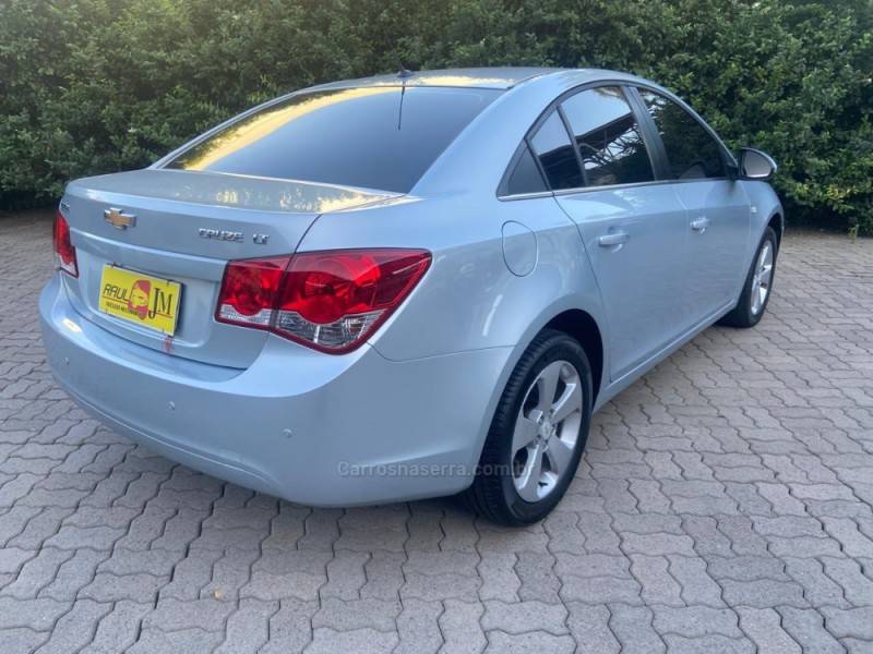 CHEVROLET - CRUZE - 2012/2013 - Prata - R$ 57.900,00