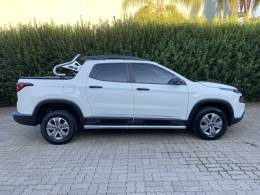 FIAT - TORO - 2016/2017 - Branca - R$ 84.850,00