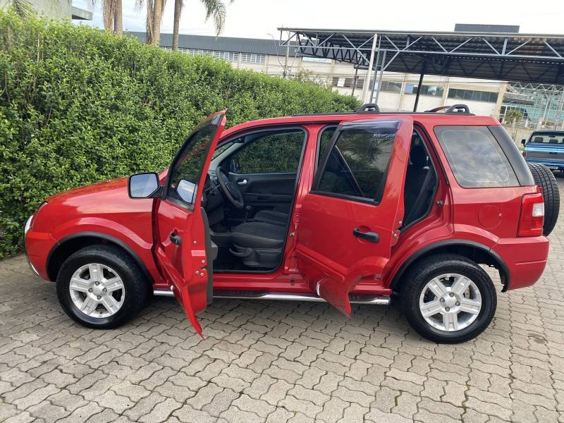FORD - ECOSPORT - 2006/2007 - Vermelha - R$ 28.900,00