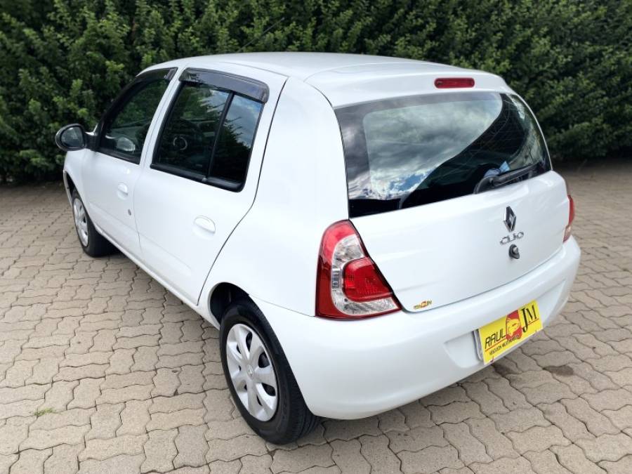RENAULT - CLIO - 2015/2016 - Branca - R$ 33.900,00