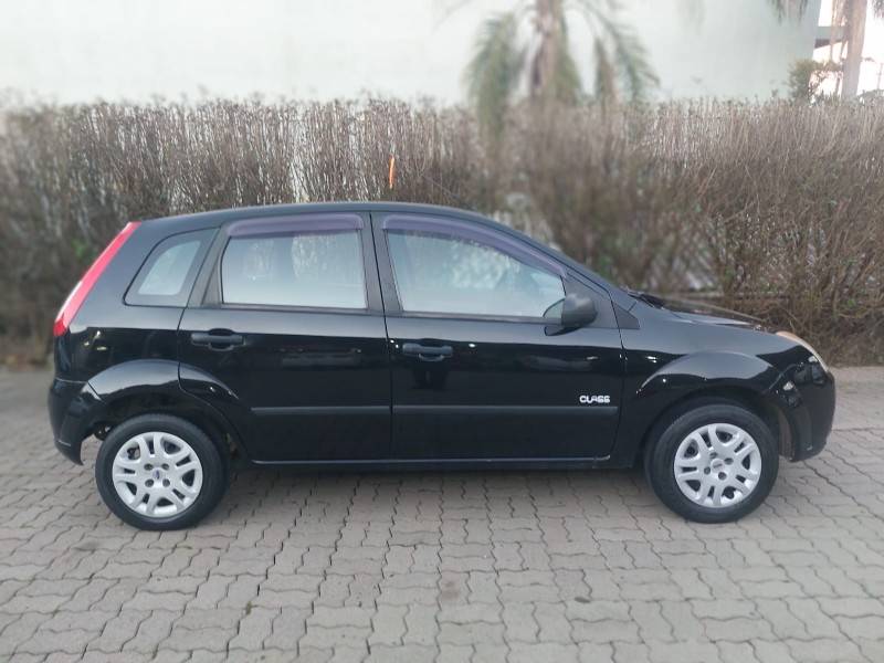 FORD - FIESTA - 2008/2009 - Preta - R$ 25.800,00