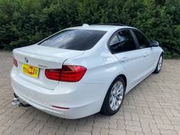 BMW - 328I - 2013/2013 - Branca - R$ 124.900,00