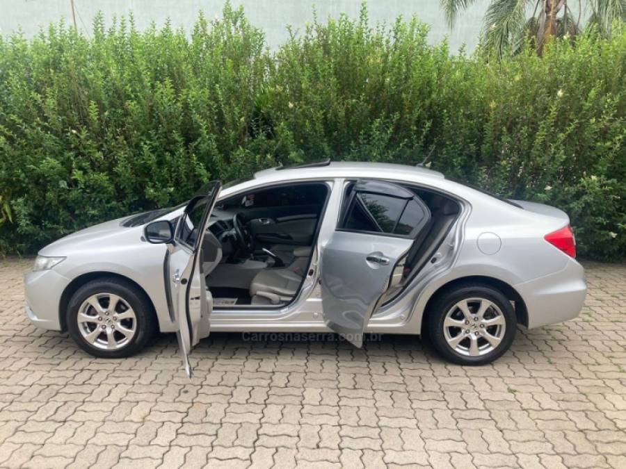 HONDA - CIVIC - 2012/2012 - Prata - R$ 72.900,00