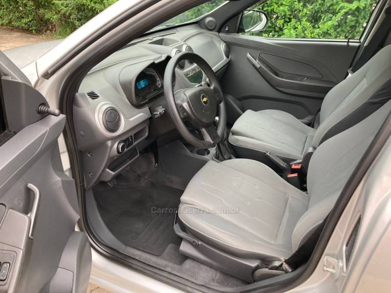 CHEVROLET - MONTANA - 2013/2013 - Prata - R$ 41.900,00