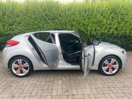 HYUNDAI - VELOSTER - 2012/2013 - Prata - R$ 62.990,00