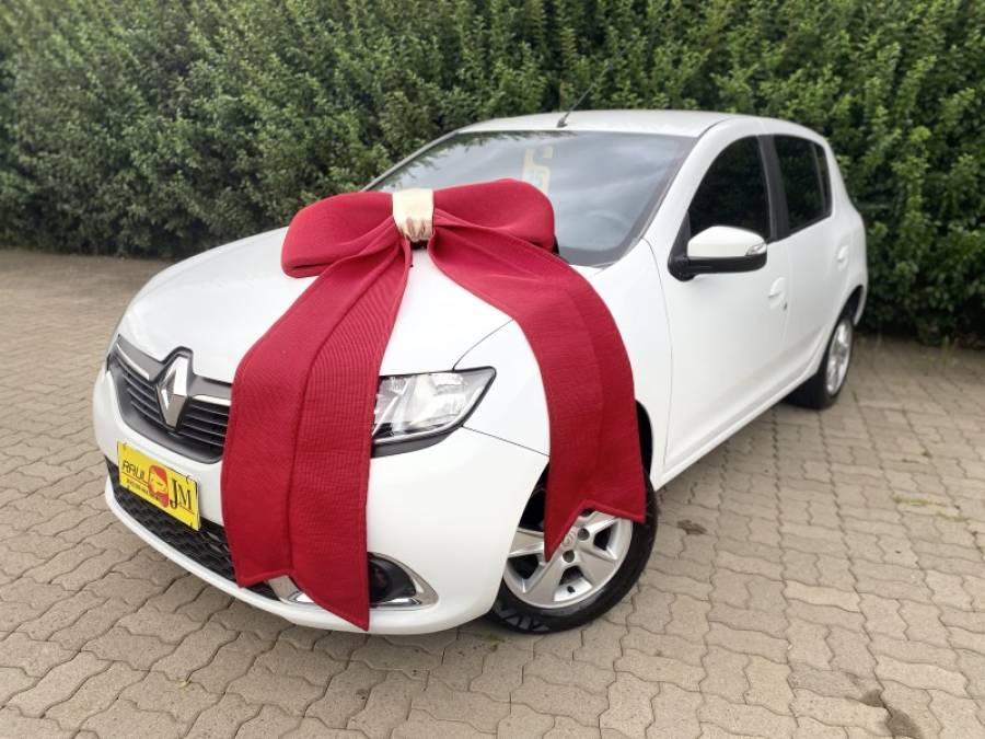 RENAULT - SANDERO - 2015/2015 - Branca - R$ 42.900,00