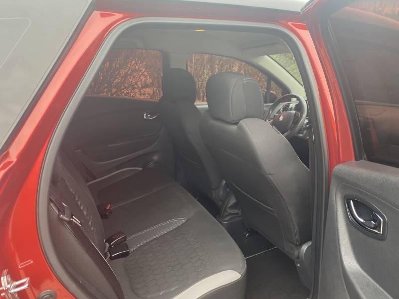 RENAULT - CAPTUR - 2017/2018 - Vermelha - R$ 69.900,00