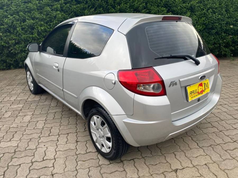 FORD - KA - 2009/2010 - Prata - R$ 24.900,00