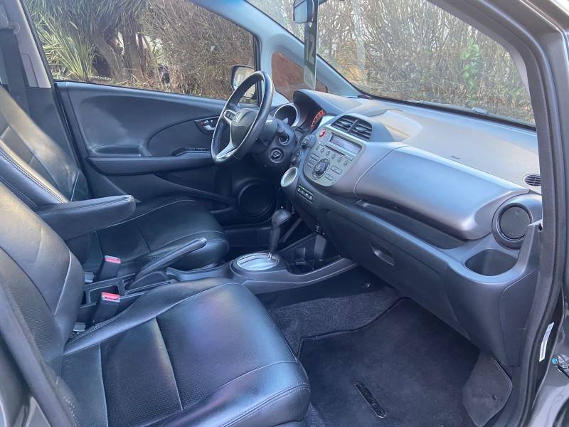HONDA - FIT - 2011/2012 - Cinza - R$ 51.900,00