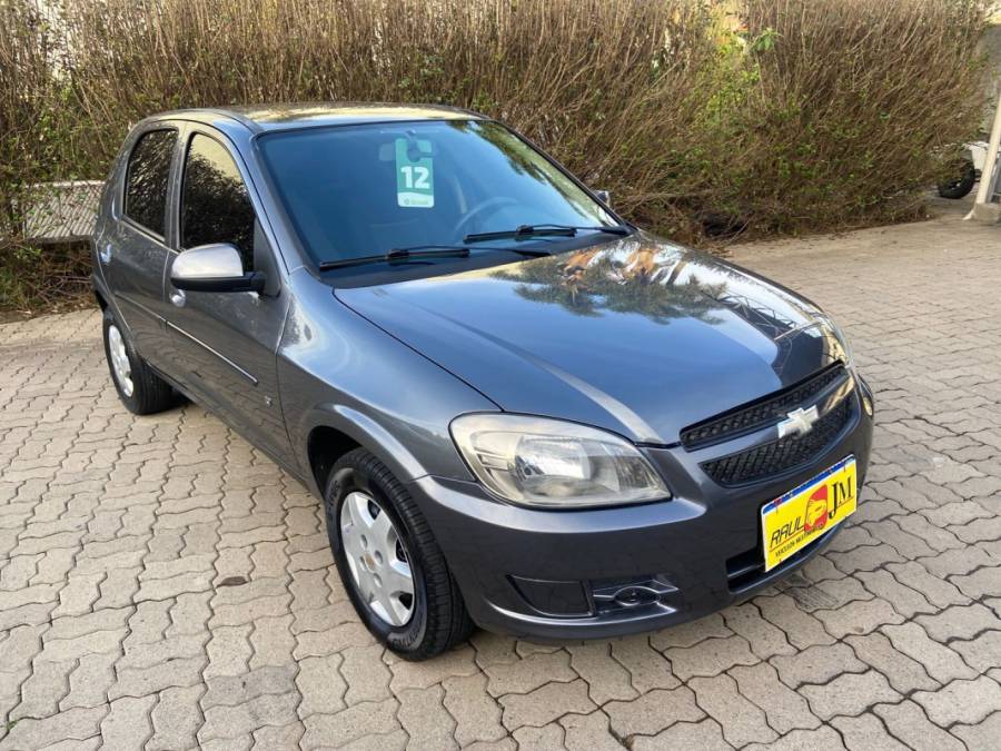 CHEVROLET - CELTA - 2011/2012 - Cinza - R$ 27.900,00