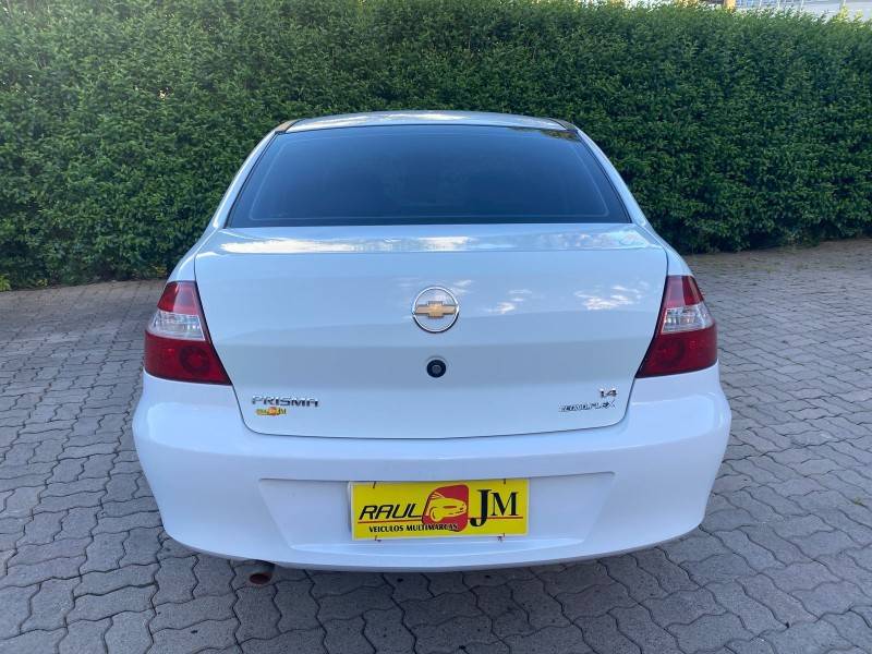 CHEVROLET - PRISMA - 2007/2008 - Branca - R$ 26.900,00