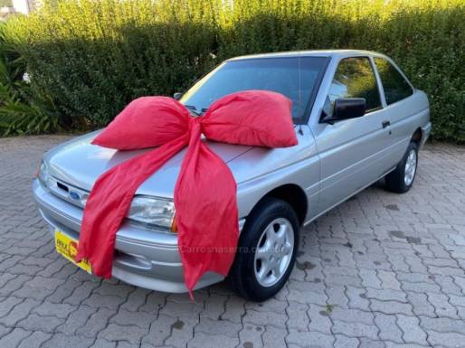 FORD - ESCORT - 1993/1993 - Prata - R$ 28.900,00