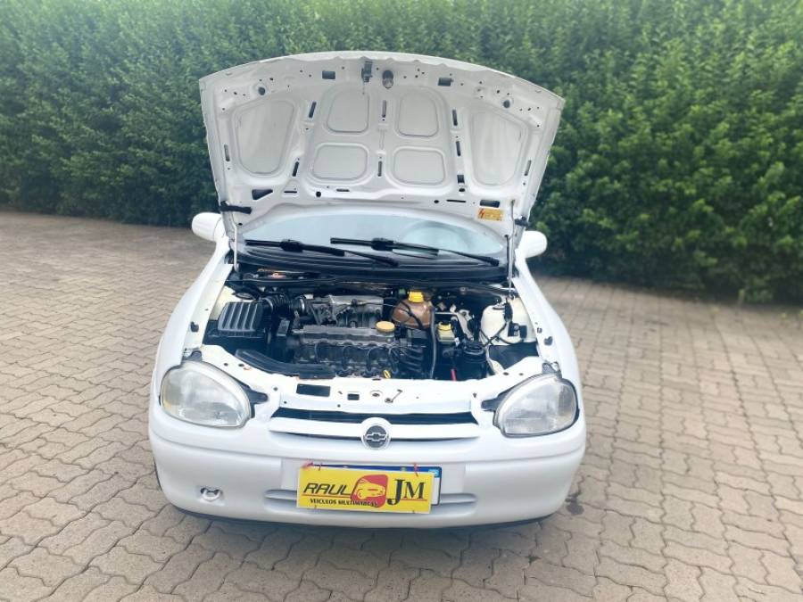 CHEVROLET - CORSA - 1998/1998 - Branca - R$ 15.900,00