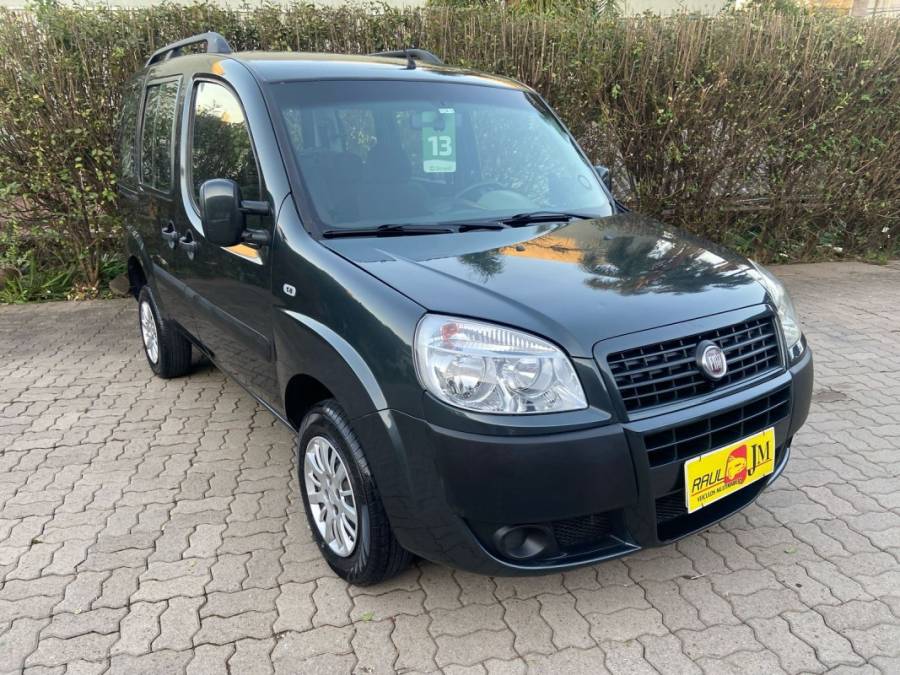 FIAT - DOBLÓ - 2012/2013 - Cinza - R$ 47.900,00