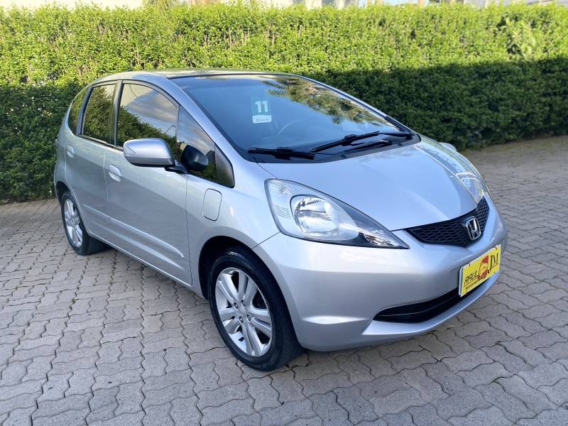 HONDA - FIT - 2010/2011 - Prata - R$ 50.900,00