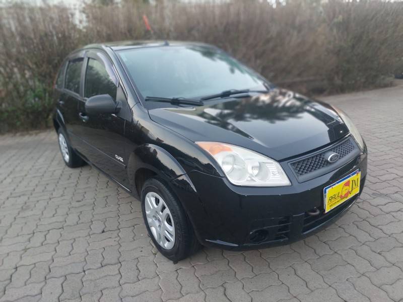 FORD - FIESTA - 2008/2009 - Preta - R$ 25.800,00