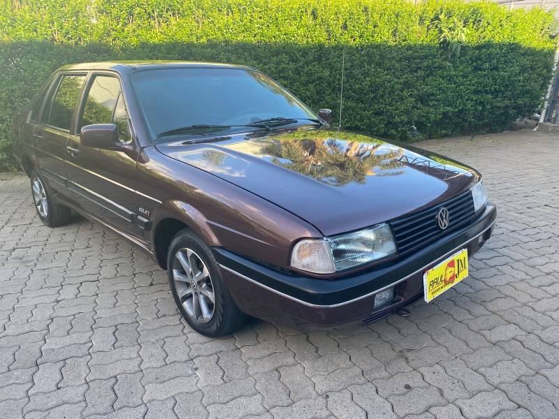 VOLKSWAGEN - SANTANA - 1994/1994 - Vermelha - R$ 22.900,00