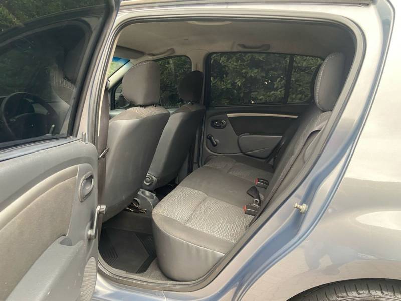 RENAULT - SANDERO - 2009/2009 - Cinza - R$ 27.900,00