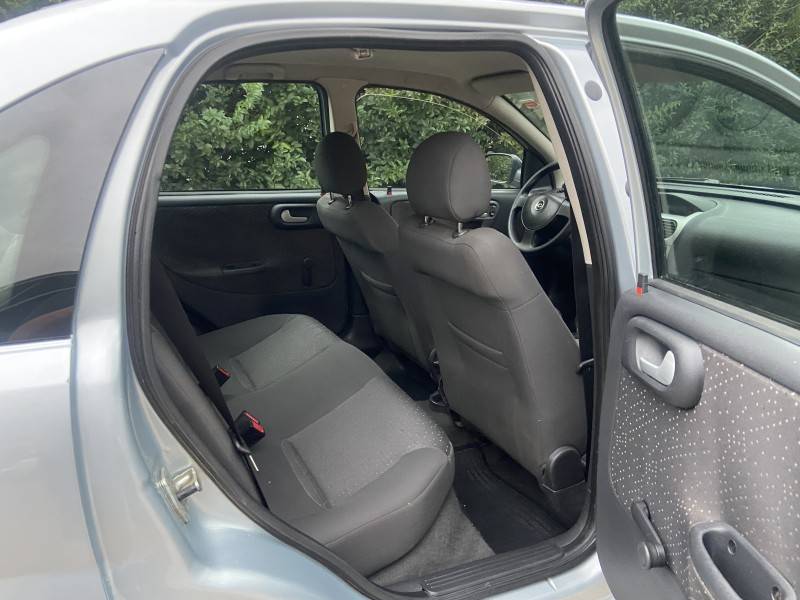 CHEVROLET - CORSA - 2008/2009 - Prata - R$ 29.800,00