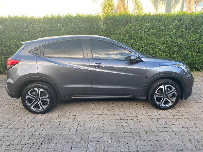 HONDA - HR-V - 2018/2018 - Cinza - R$ 100.900,00