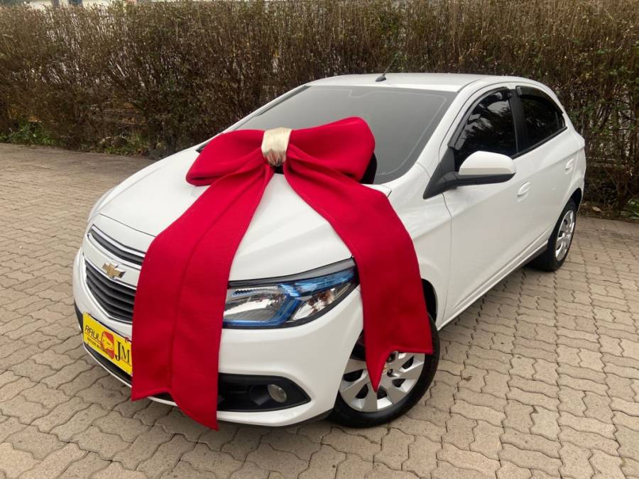 CHEVROLET - ONIX - 2013/2013 - Branca - R$ 43.900,00